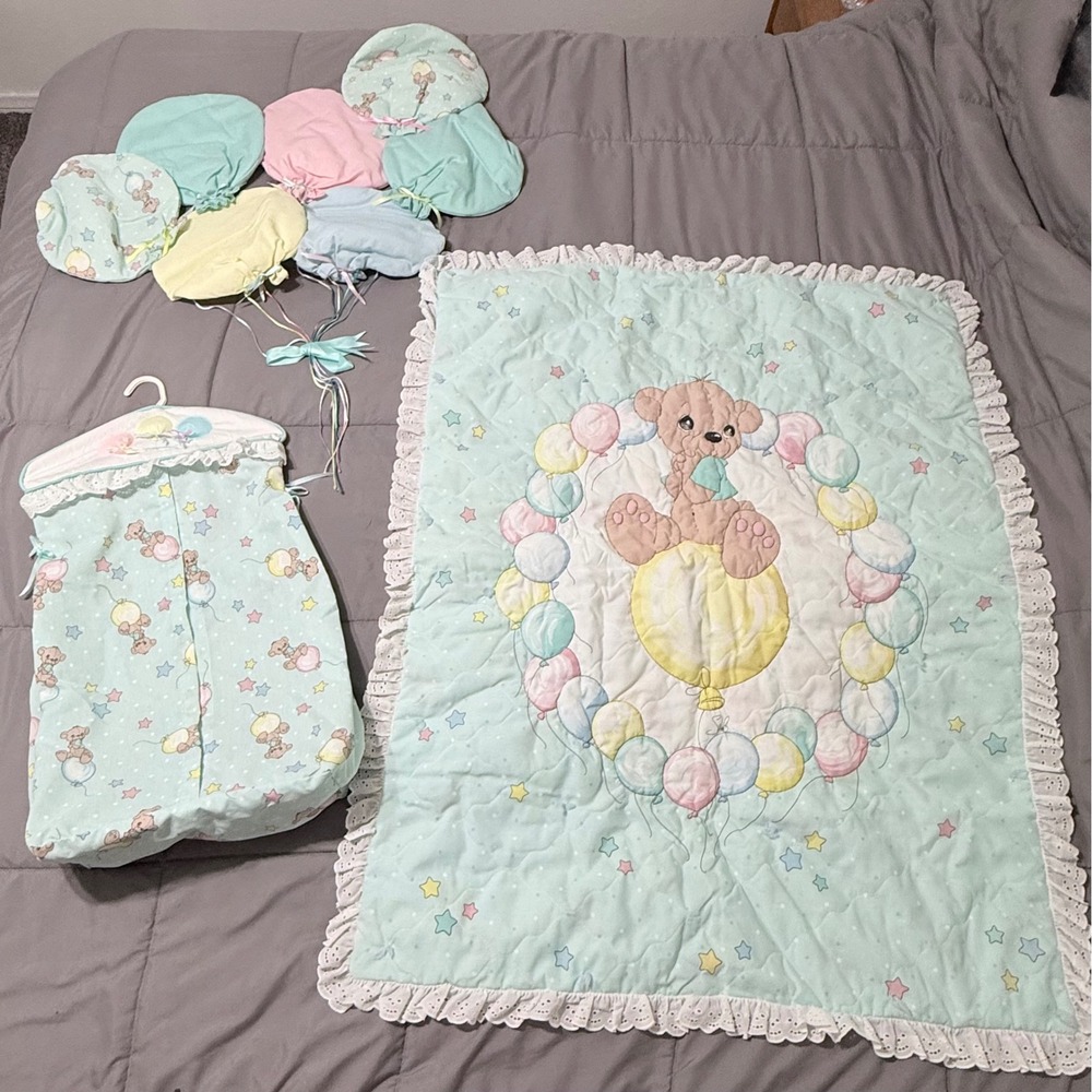 Vintage 1994 Precious Moments Teddy Bear Nursery Set Quilt Diaper Stacker Art